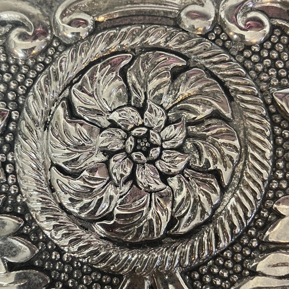 Silver-plated jewelry/trinket box - Picture 3 of 9